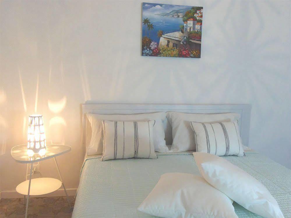 Moonlight Sorrento Studios Extérieur photo
